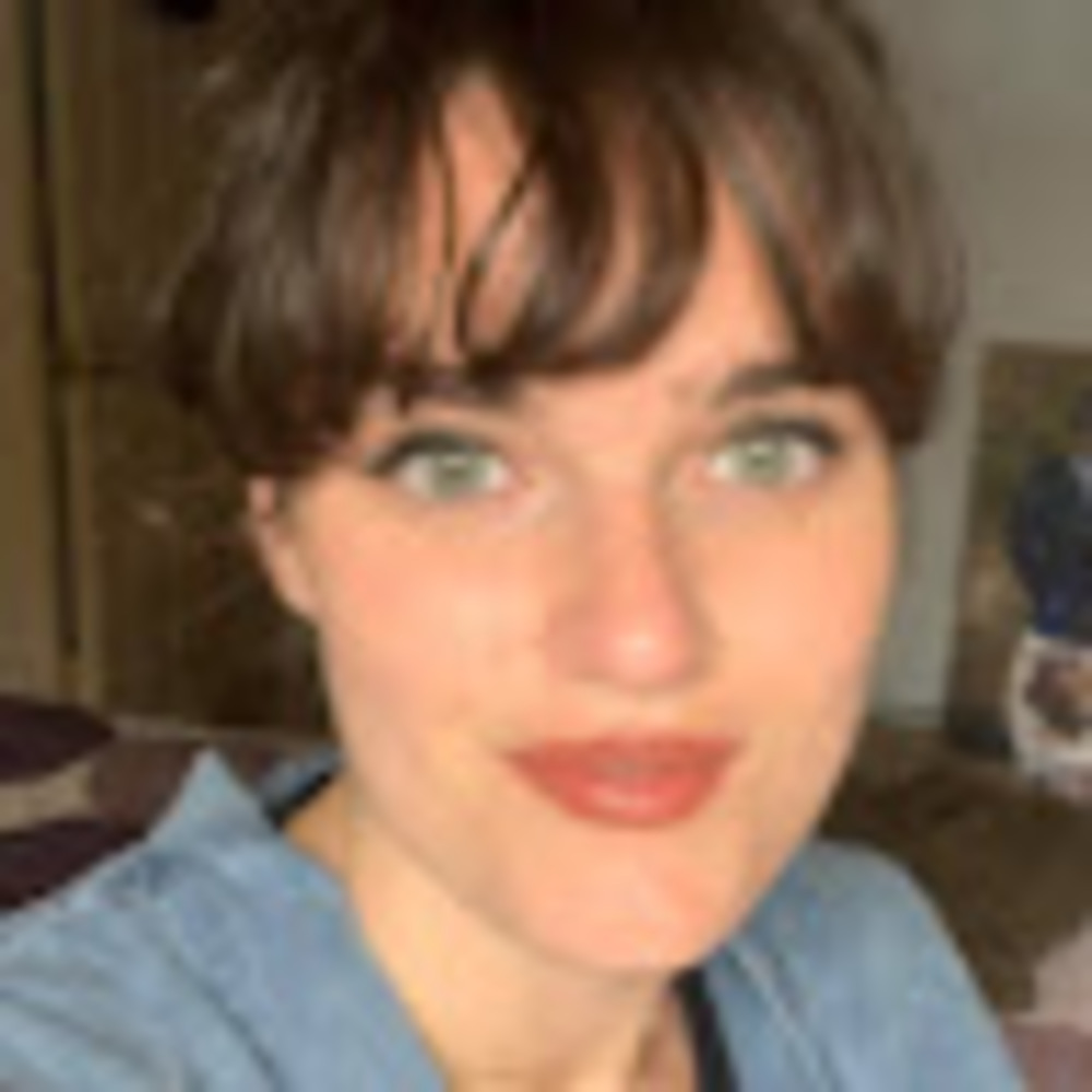 Meet your Posher, Amelia